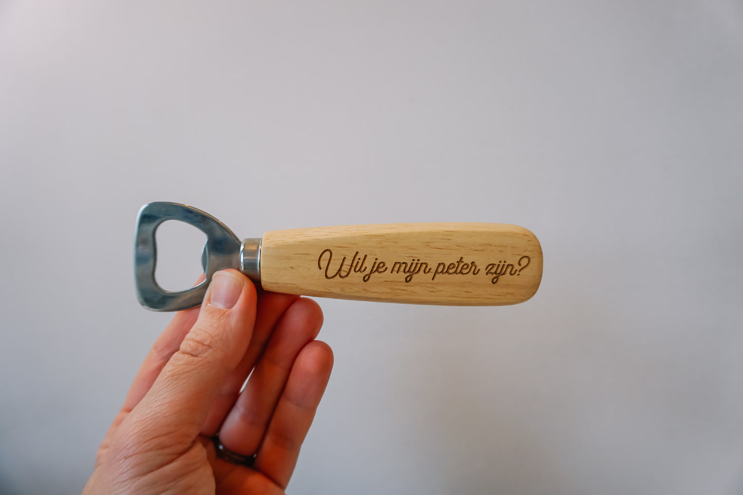 Flesopener met bijzondere boodschap