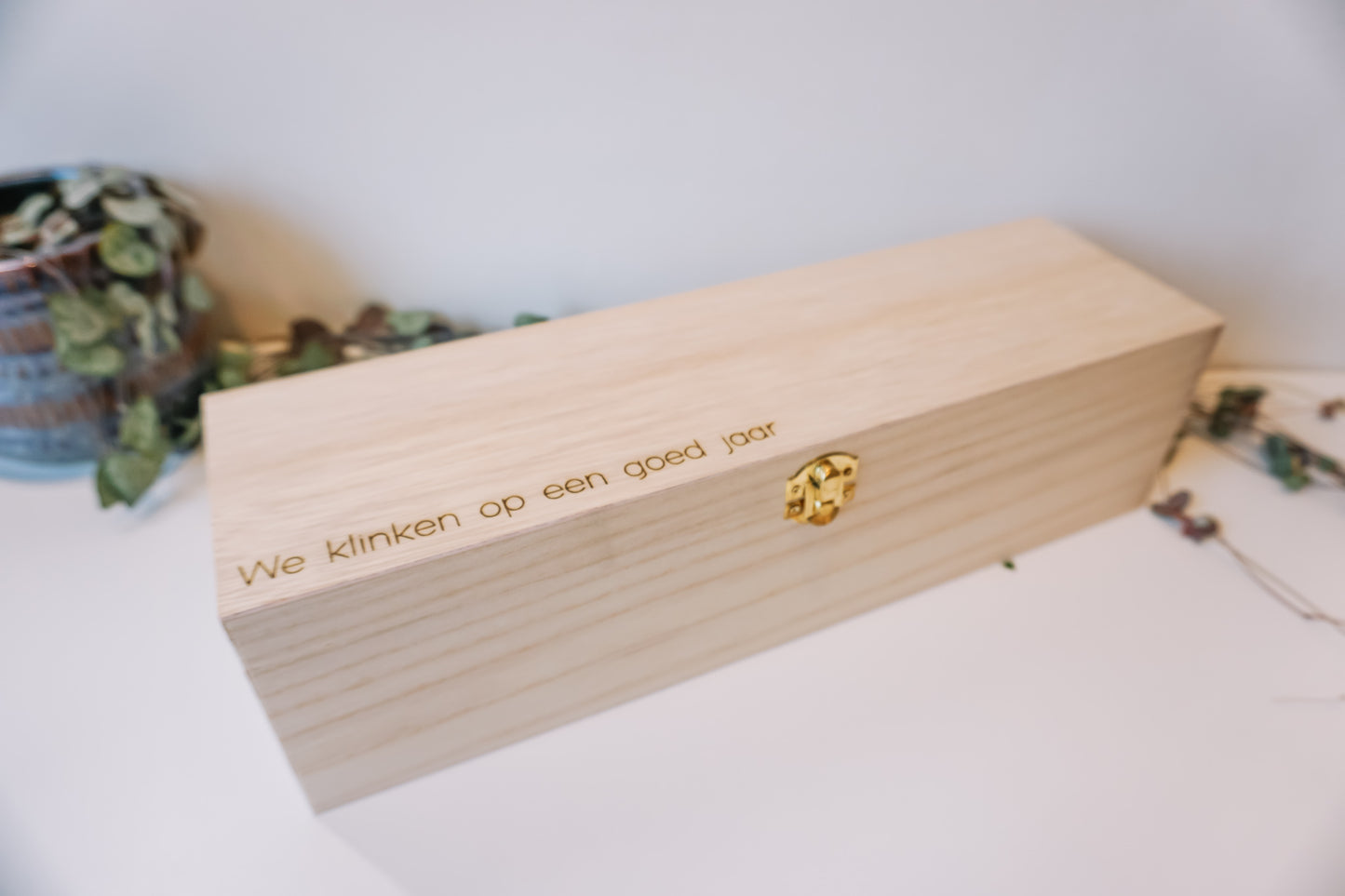 Gegraveerde houten wijnkist
