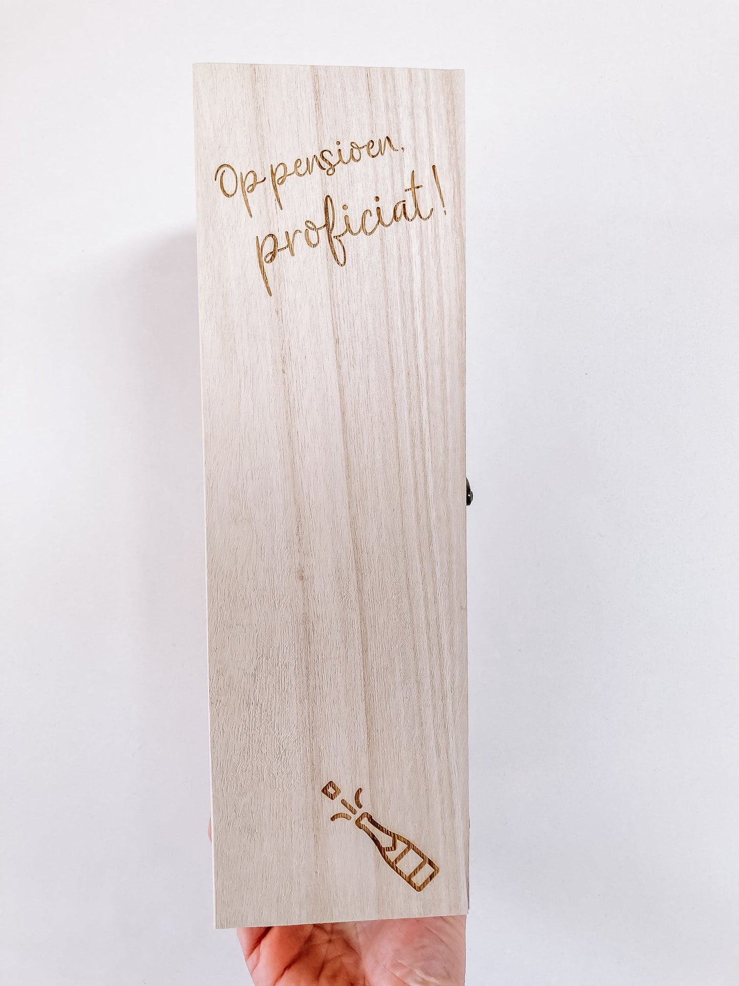 Gegraveerde houten wijnkist