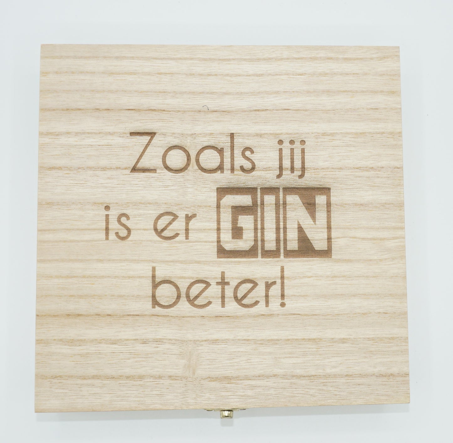 Gegraveerde kist
