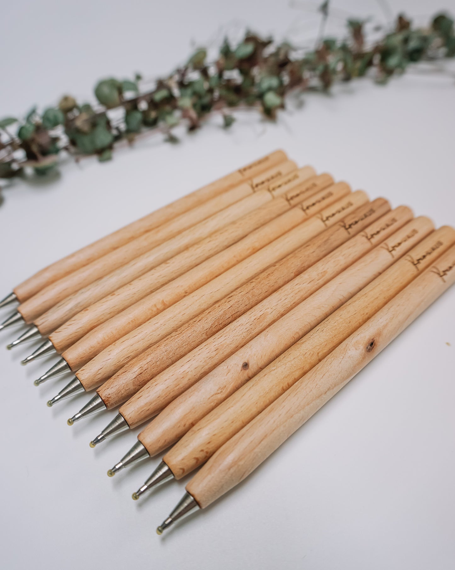 Gegraveerde houten balpen