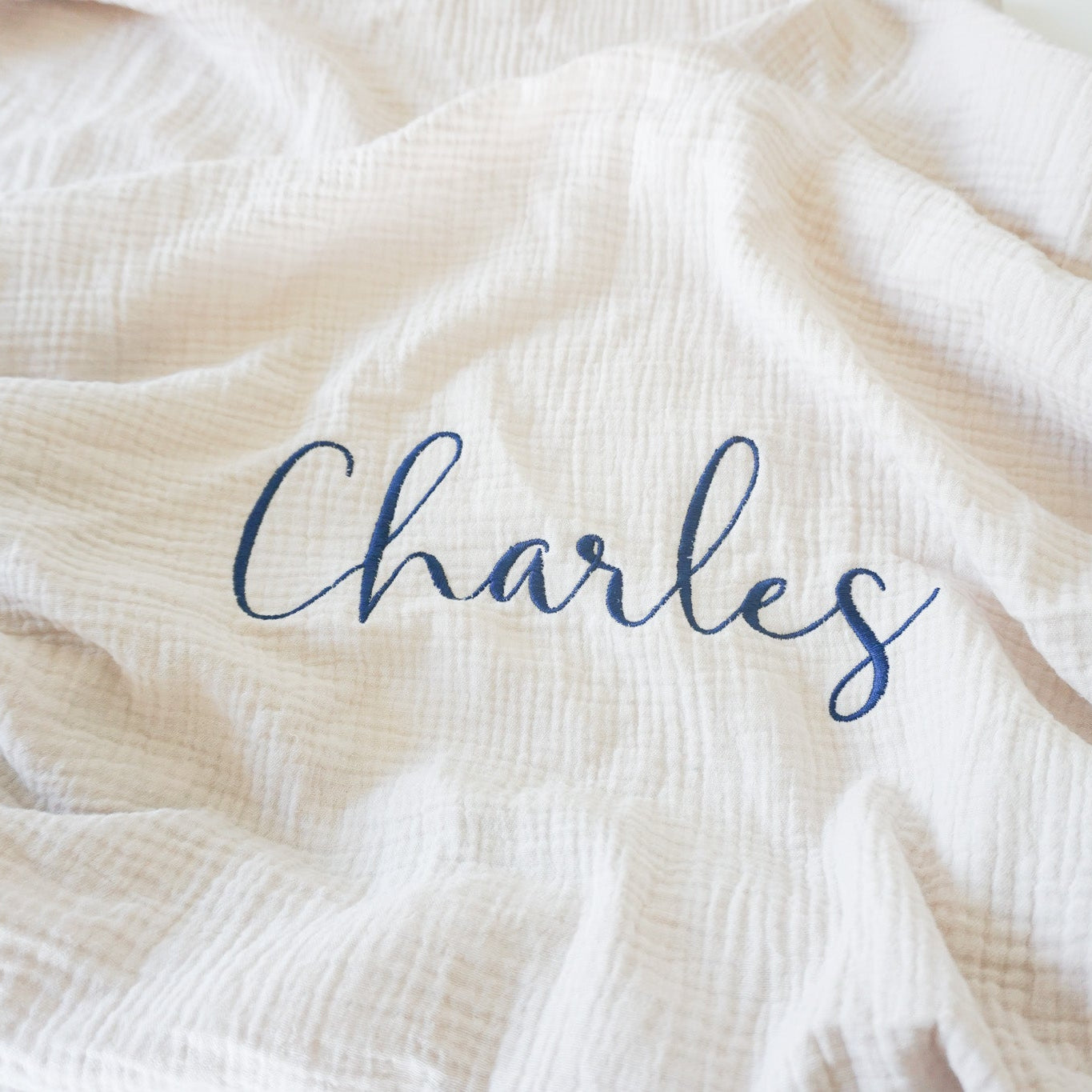 Geborduurd babydeken voor de wieg bij geboorte 