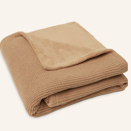 Fleece babydeken voor de winter geborduurd met naam