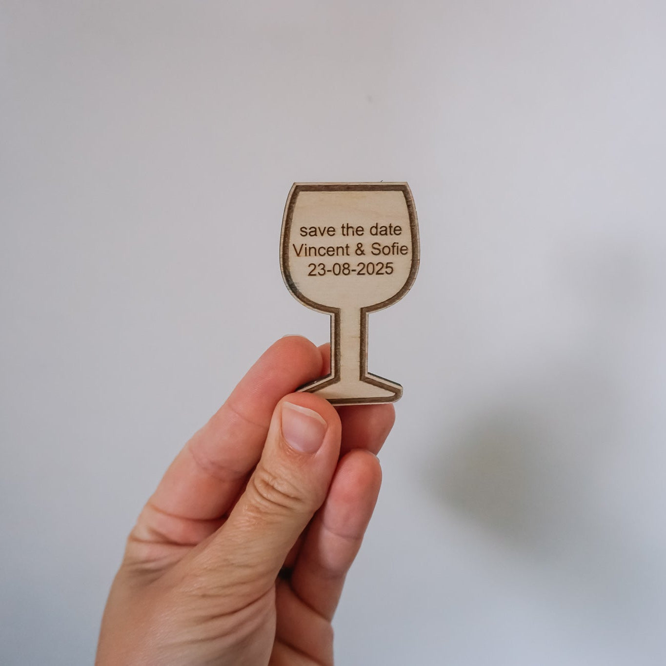 Toffe magneet voor save the date voor huwelijks www.krea-haus.be