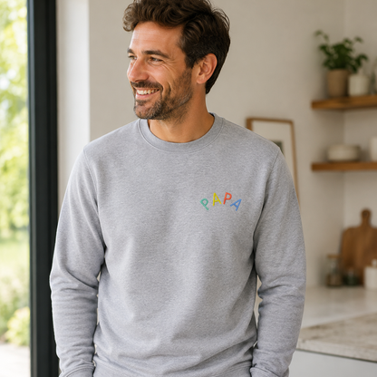 Geborduurde sweater met regenboogletters papa bij Krea-Haus te West-Vlaanderen