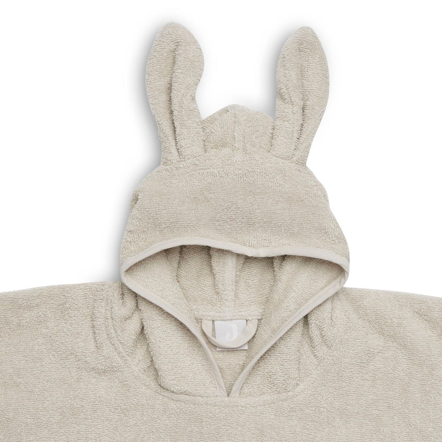 Detail van de badponcho badstof in nougat van Jollein met capuchon en oortjes, zachte badponcho voor baby