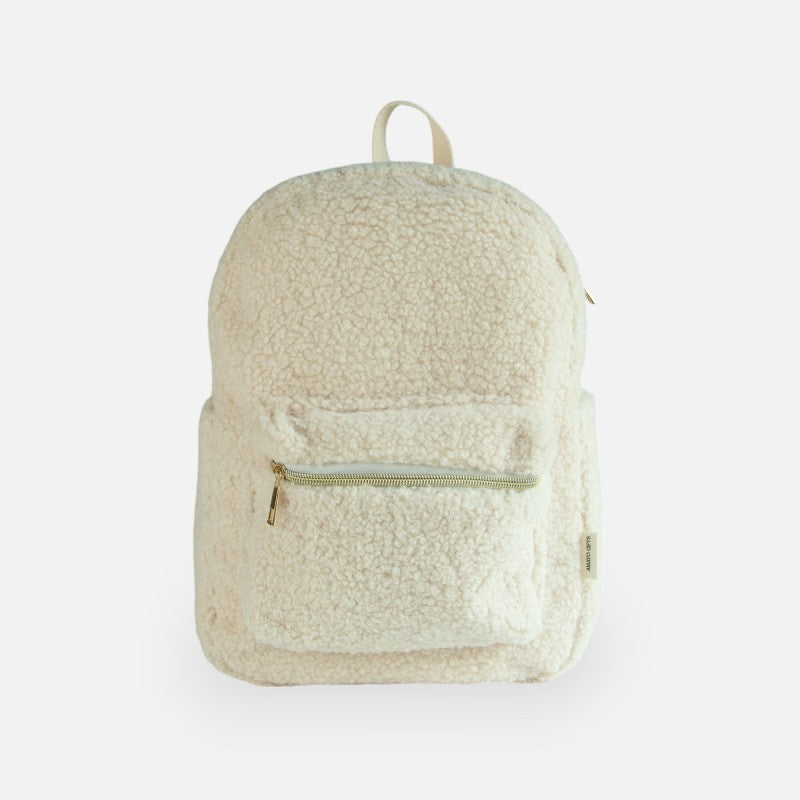 Voorkant teddy rugzak beige, ideaal als eerste gepersonaliseerde rugzakje voor school, de crèche of een uitstapje.